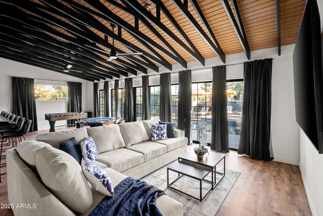 8001 E VOLTAIRE Avenue, Scottsdale, AZ 85260