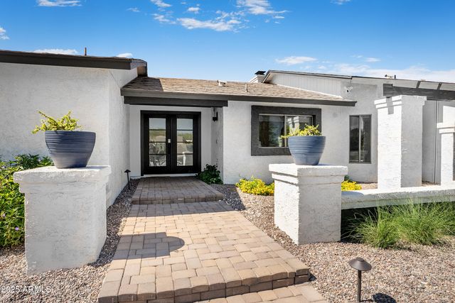 8001 E VOLTAIRE Avenue, Scottsdale, AZ 85260