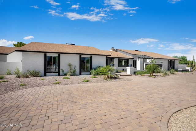 8001 E VOLTAIRE Avenue, Scottsdale, AZ 85260