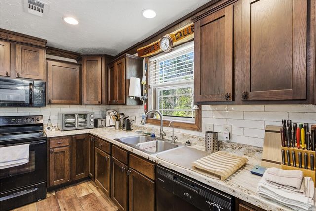 7970 SW 14TH PLACE, Bell, FL 32619