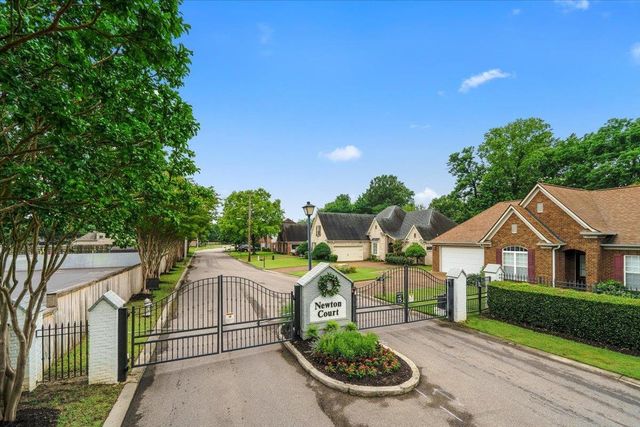 1655 NEWTON OAK CIR, Memphis, TN 38117