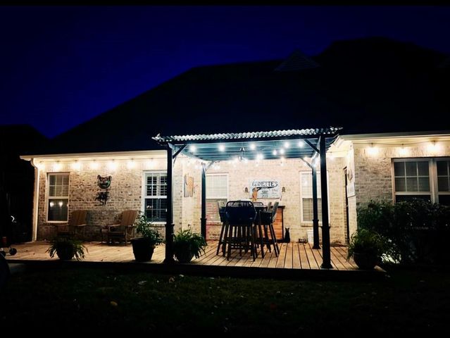 1655 NEWTON OAK CIR, Memphis, TN 38117