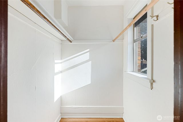 8008 Greenwood Avenue N, Seattle, WA 98103