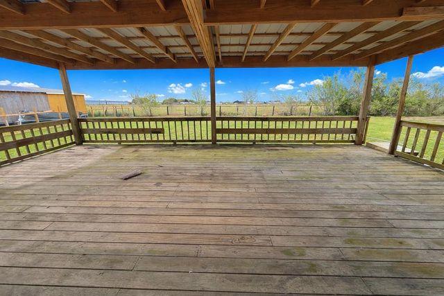 183 Myrtle Dr, Lockport, LA 70374