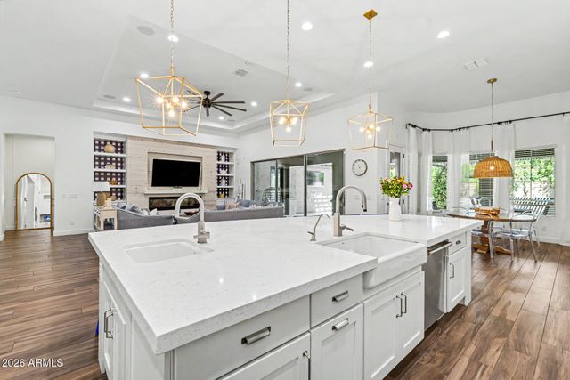 2174 E MEAD Drive, Gilbert, AZ 85298