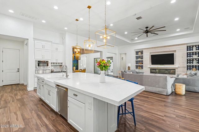 2174 E MEAD Drive, Gilbert, AZ 85298