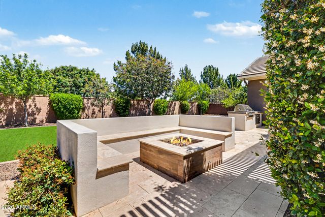 2174 E MEAD Drive, Gilbert, AZ 85298