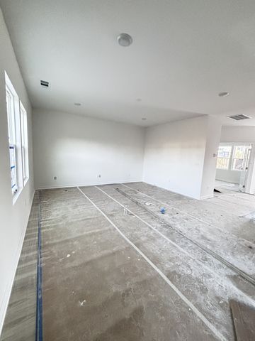 480 Jet Stream Dr, La Vergne, TN 37086