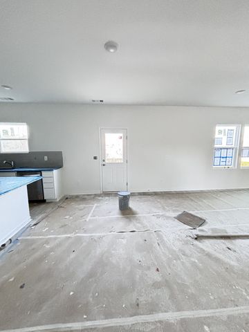 480 Jet Stream Dr, La Vergne, TN 37086