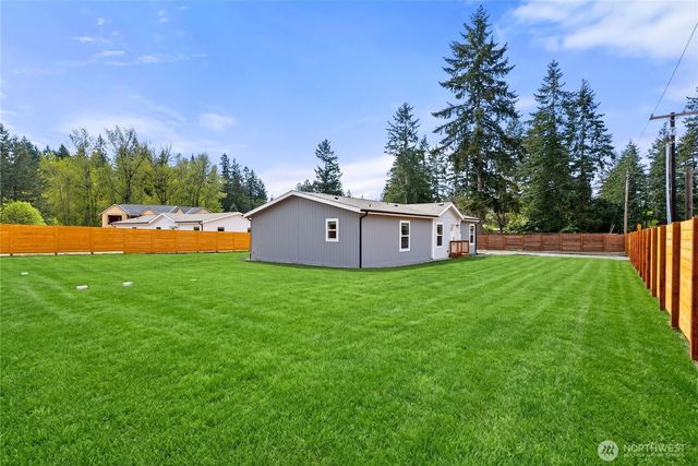 18429 SE Covington Sawyer Road, Kent, WA 98042