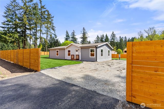 18429 SE Covington Sawyer Road, Kent, WA 98042