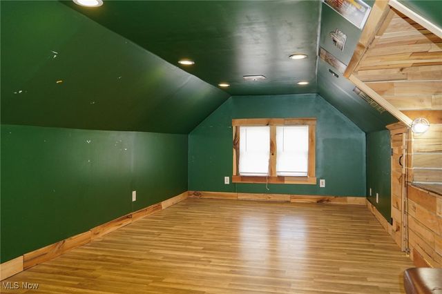 48 20th Street SW, Barberton, OH 44203