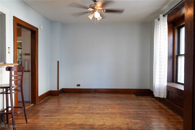 48 20th Street SW, Barberton, OH 44203