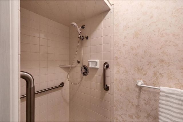 5201 STEVENS DRIVE, Sarasota, FL 34234