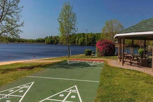 135 Seneca Drive, Louisburg, NC 27549