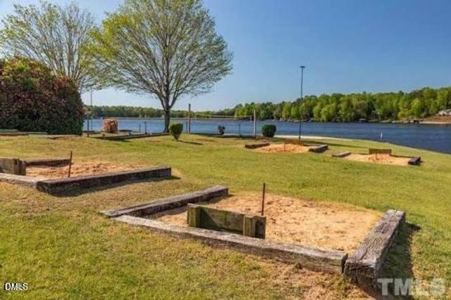 135 Seneca Drive, Louisburg, NC 27549