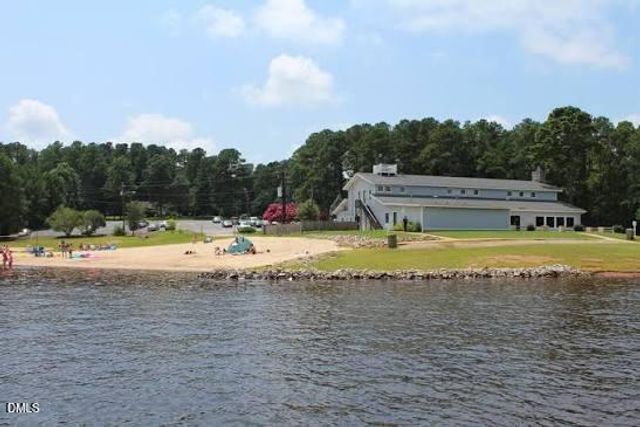 135 Seneca Drive, Louisburg, NC 27549