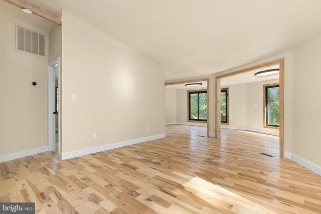 315 STRATFORD CIR, Locust Grove, VA 22508