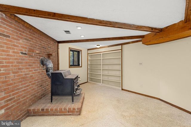 315 STRATFORD CIR, Locust Grove, VA 22508