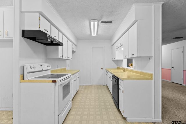 4312 Suel Drive, Tyler, TX 75702