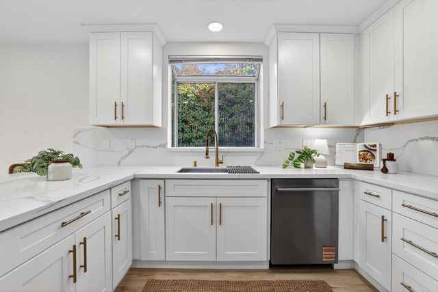 198 Big Valley Rd, Folsom, CA 95630