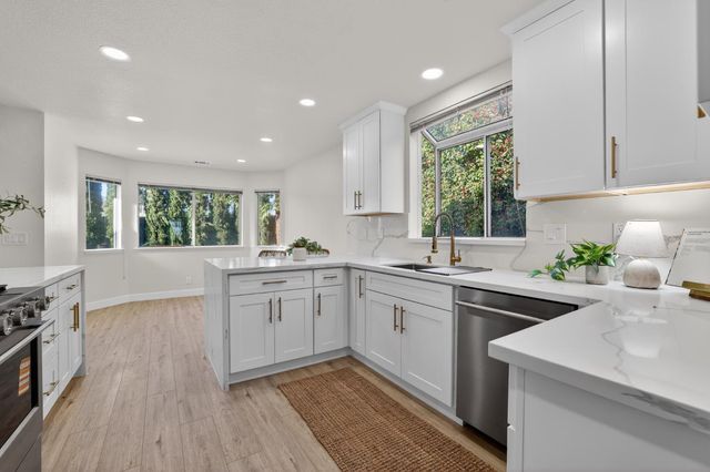 198 Big Valley Rd, Folsom, CA 95630