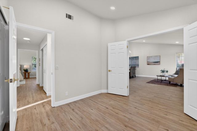 198 Big Valley Rd, Folsom, CA 95630