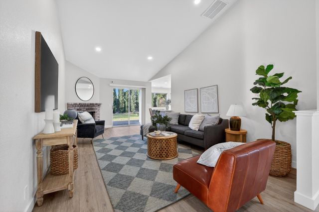 198 Big Valley Rd, Folsom, CA 95630