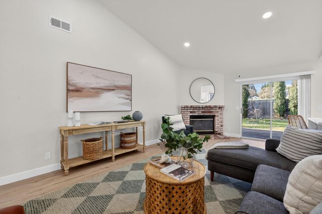 198 Big Valley Rd, Folsom, CA 95630