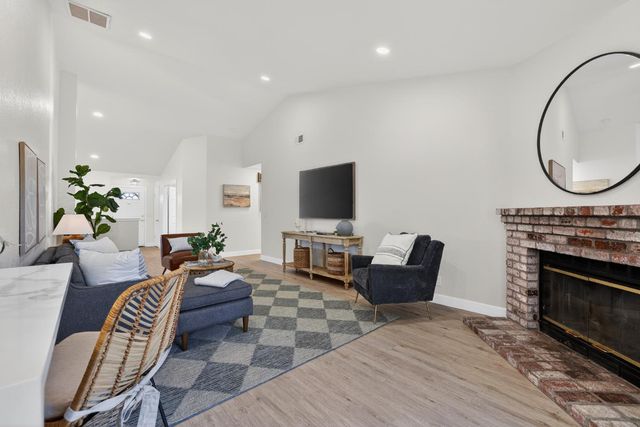 198 Big Valley Rd, Folsom, CA 95630