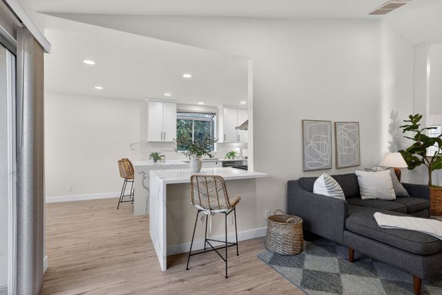 198 Big Valley Rd, Folsom, CA 95630