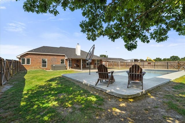 3411 Fm 636, Kerens, TX 75144