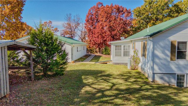 400 Marion County 2032, Yellville, AR 72687