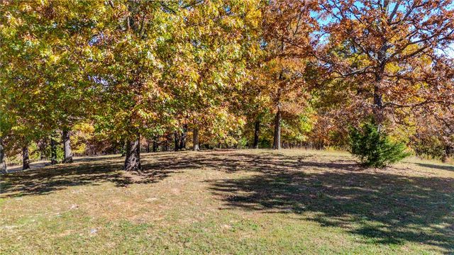 400 Marion County 2032, Yellville, AR 72687