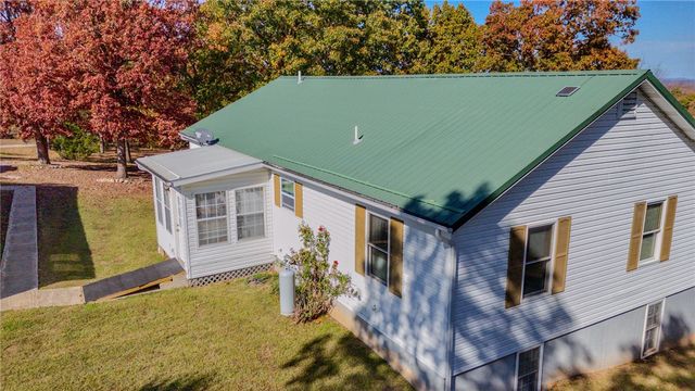 400 Marion County 2032, Yellville, AR 72687