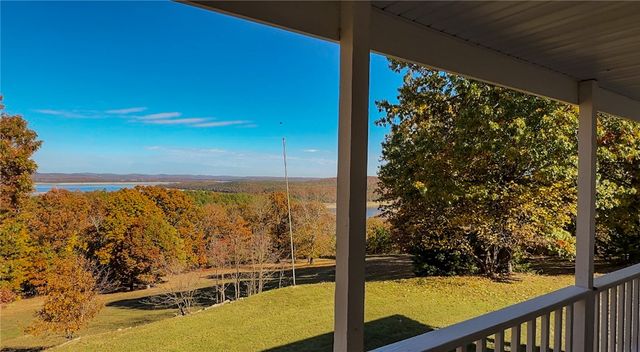 400 Marion County 2032, Yellville, AR 72687