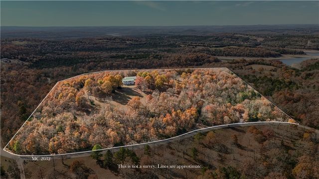 400 Marion County 2032, Yellville, AR 72687