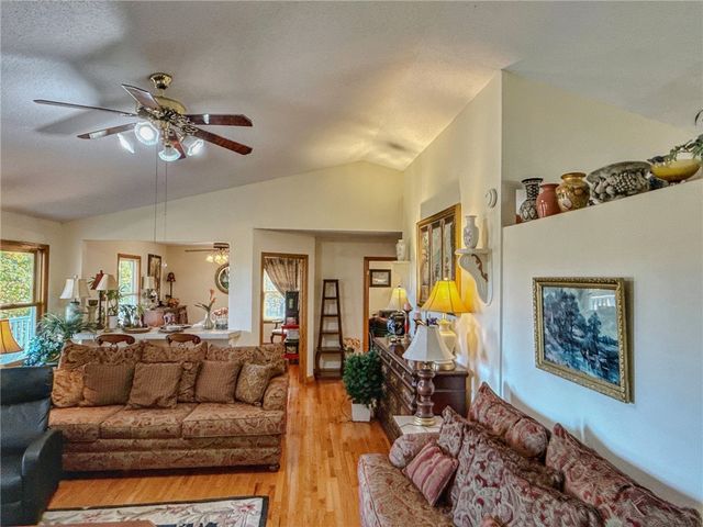 400 Marion County 2032, Yellville, AR 72687