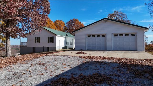 400 Marion County 2032, Yellville, AR 72687