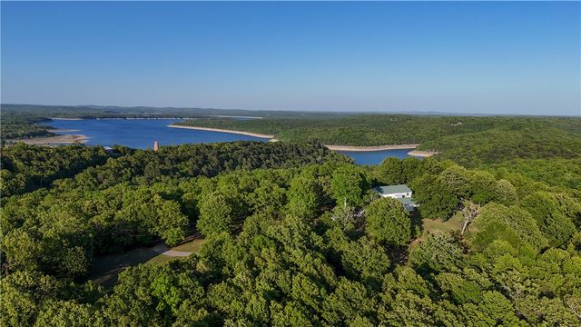400 Marion County 2032, Yellville, AR 72687