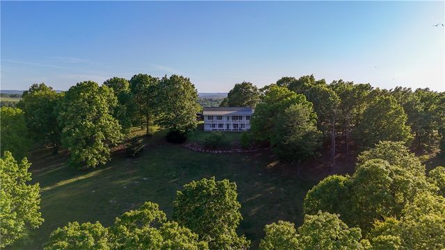 400 Marion County 2032, Yellville, AR 72687