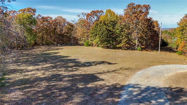 400 Marion County 2032, Yellville, AR 72687