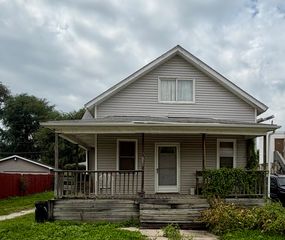 1113 Elizabeth Street, Joliet, IL 60435