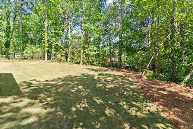 5019 Nichols Drive, Flowery Branch, GA 30542