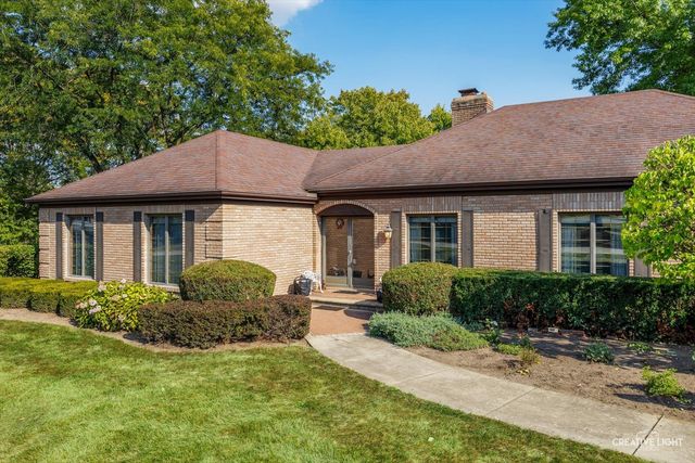 9N601 Santa Fe Trail, Elgin, IL 60124
