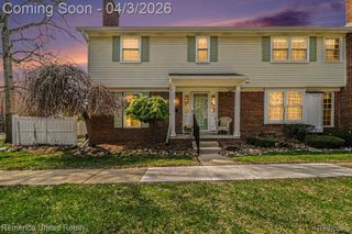 20807 E Glen Haven Circle, Northville, MI 48167