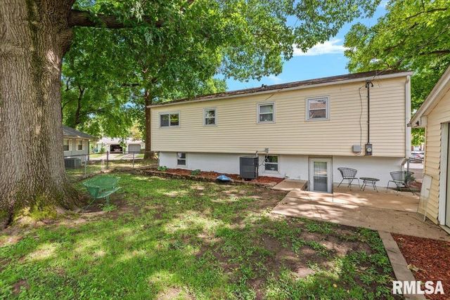 62 N OXFORD Road, Springfield, IL 62702
