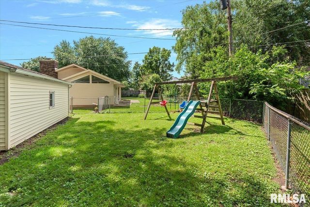 62 N OXFORD Road, Springfield, IL 62702