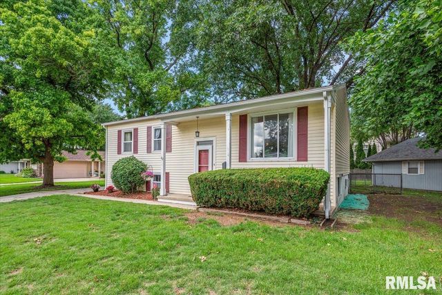 62 N OXFORD Road, Springfield, IL 62702