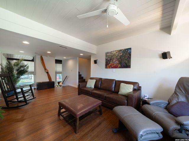 3102 Eisenhauer Rd Apt C26, San Antonio, TX 78209